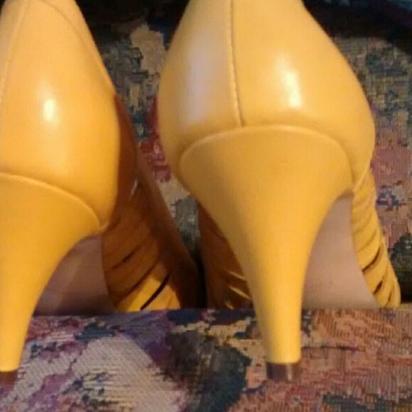 Joan and David Heels - Picture 7 of 8